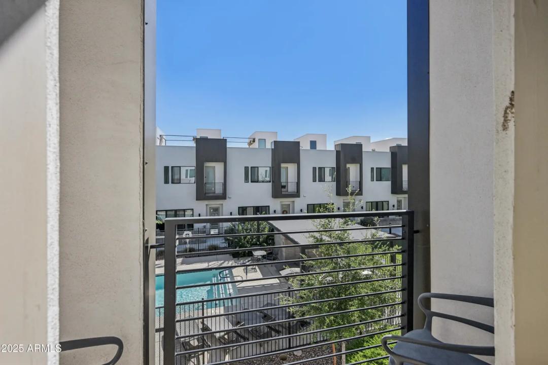 Real Estate Picture 21