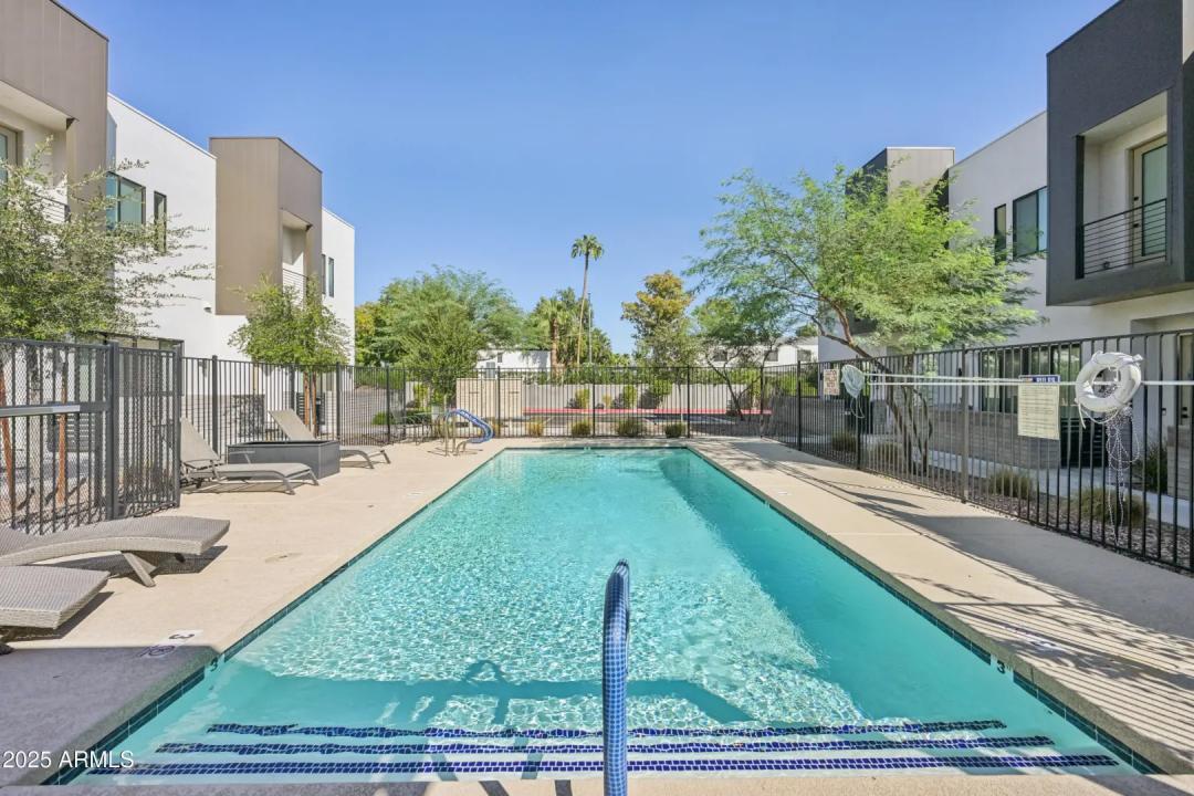Real Estate Picture 37