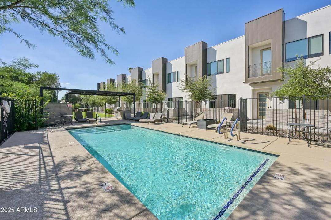 Real Estate Picture 38