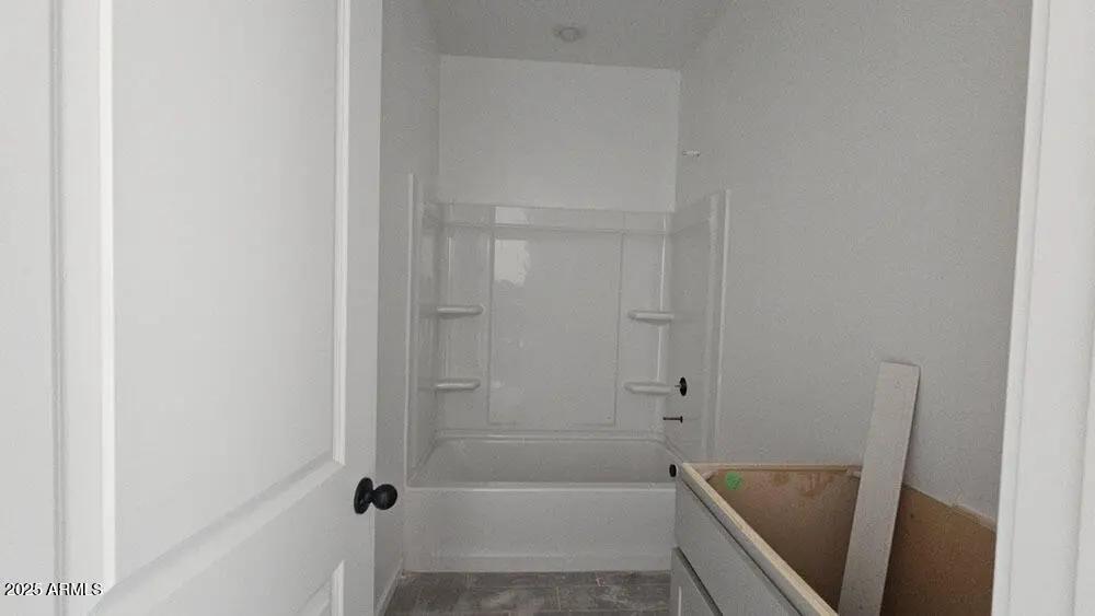 Real Estate Picture 5