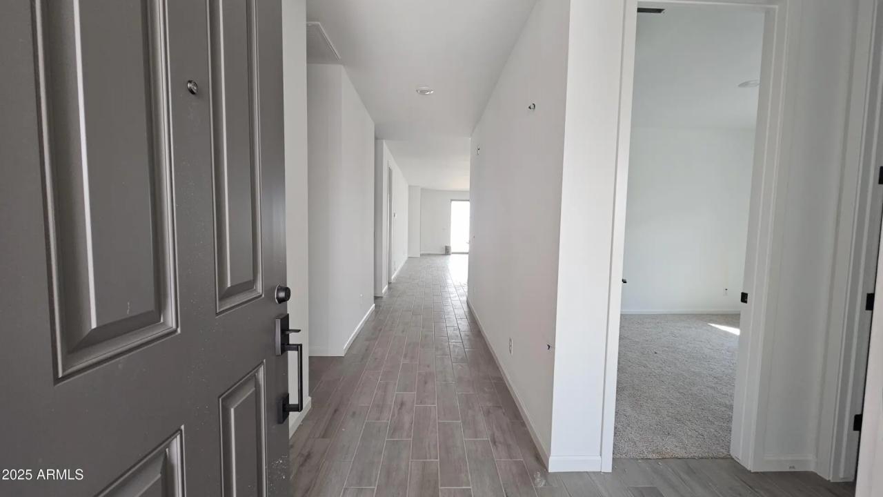 Real Estate Picture 3
