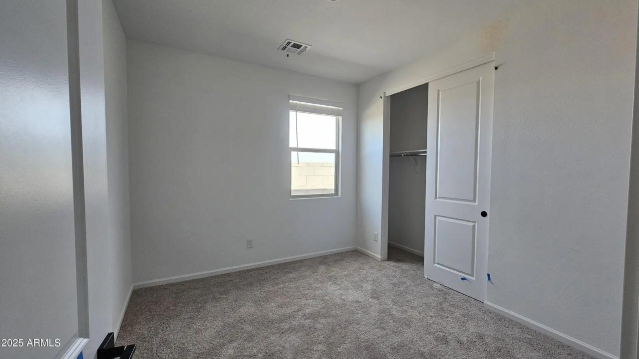Real Estate Picture 9