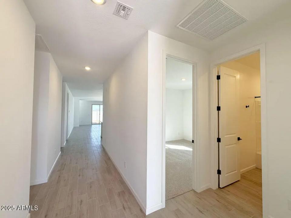 Real Estate Picture 6