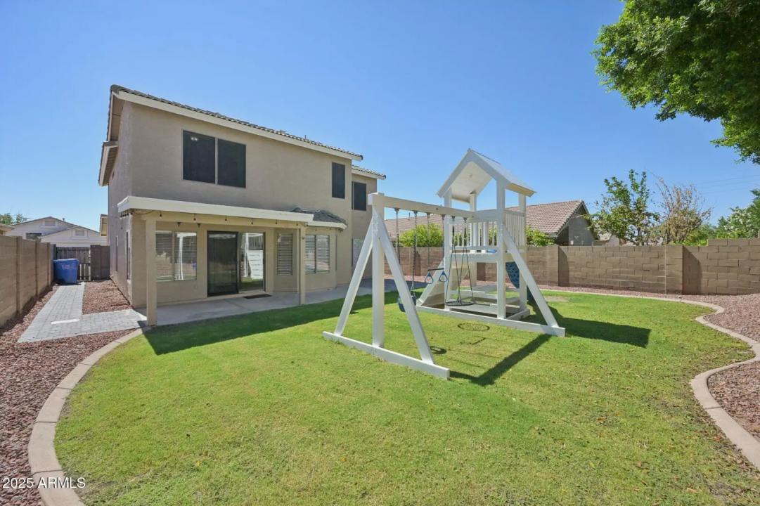 Real Estate Picture 39