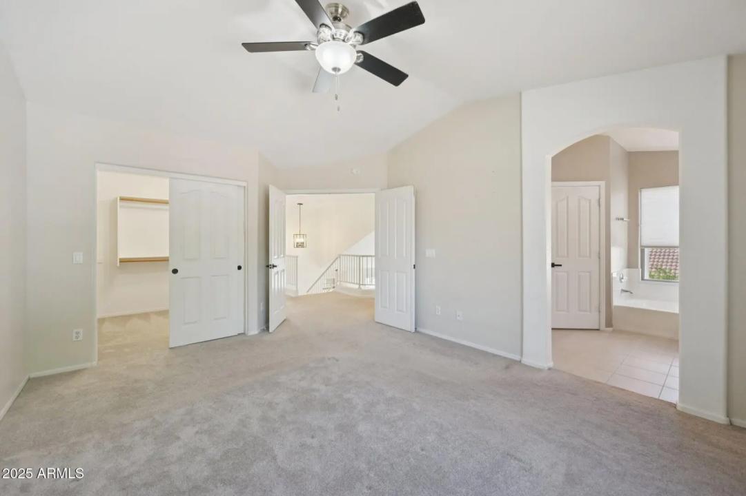 Real Estate Picture 24