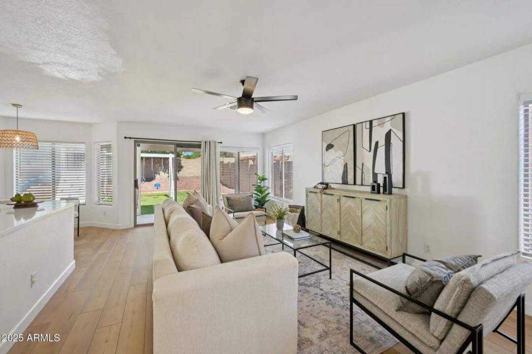 Real Estate Picture 17