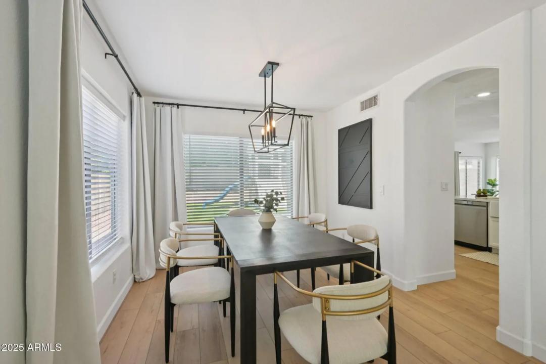 Real Estate Picture 20