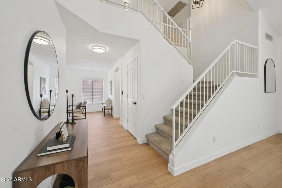 Real Estate Picture 6