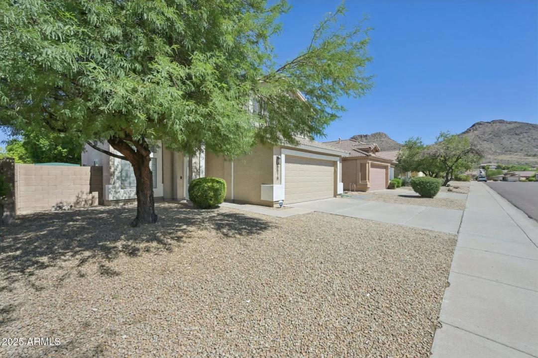 Real Estate Picture 37