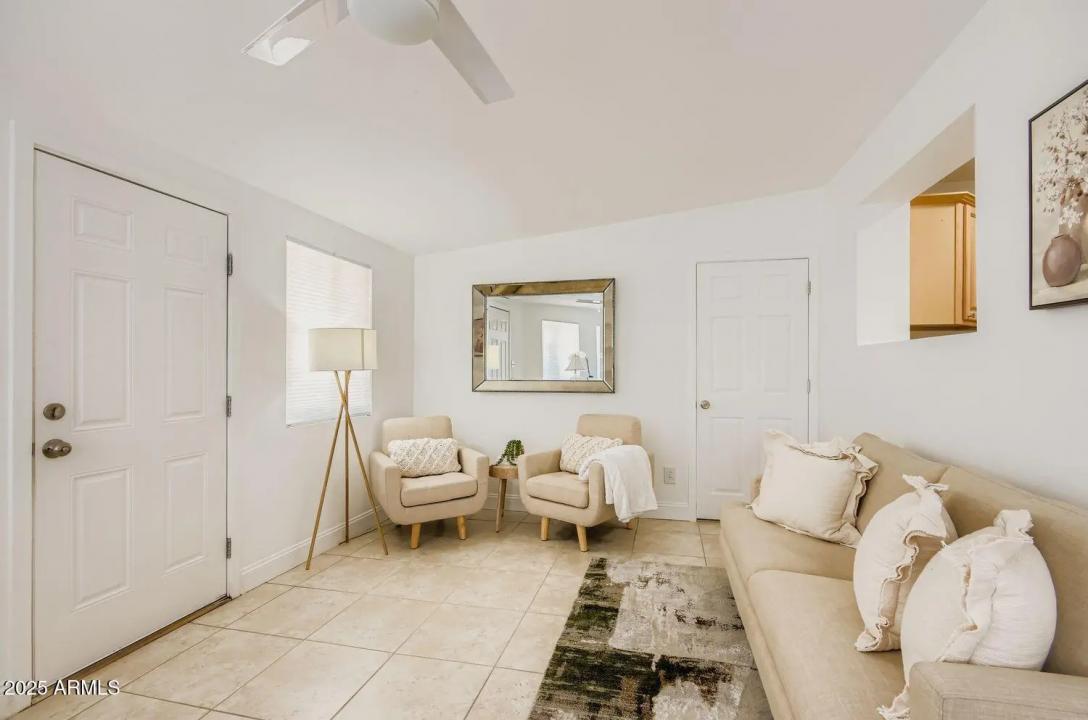 Real Estate Picture 6