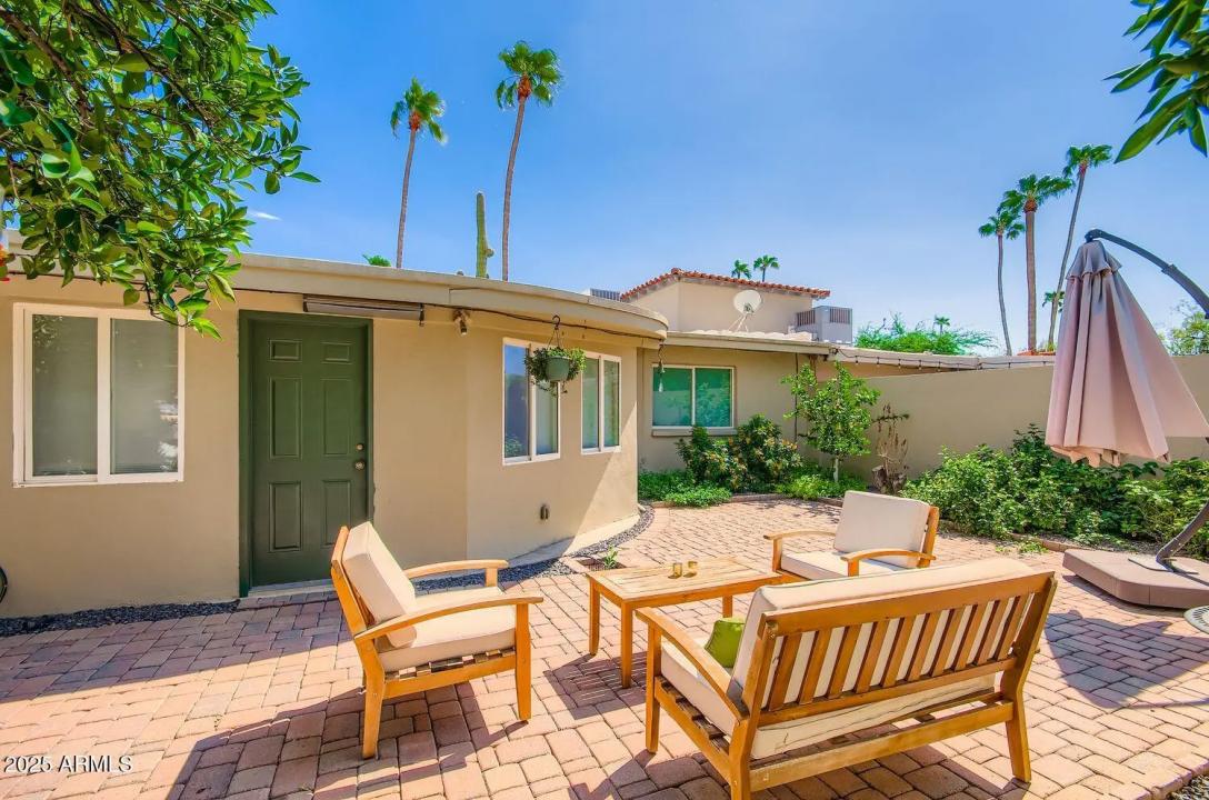 Real Estate Picture 13
