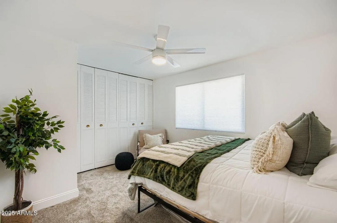 Real Estate Picture 17