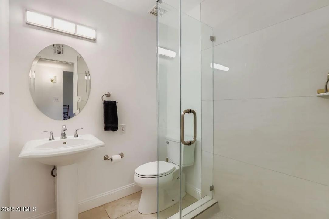 Real Estate Picture 18