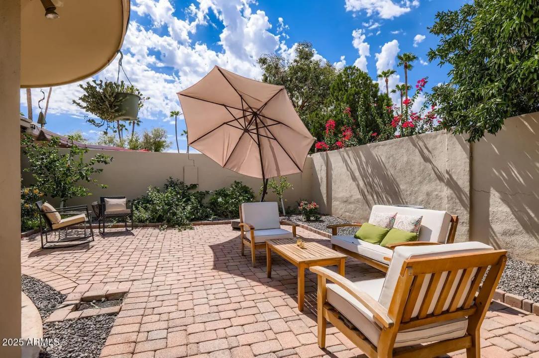 Real Estate Picture 22