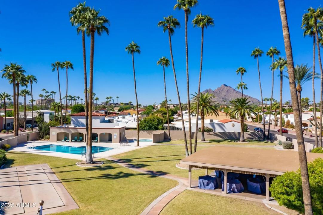 Real Estate Picture 27