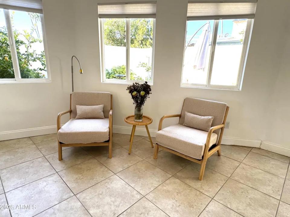 Real Estate Picture 21