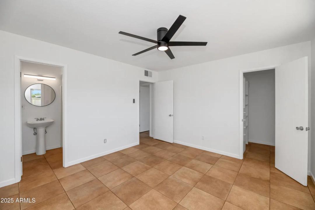Real Estate Picture 9