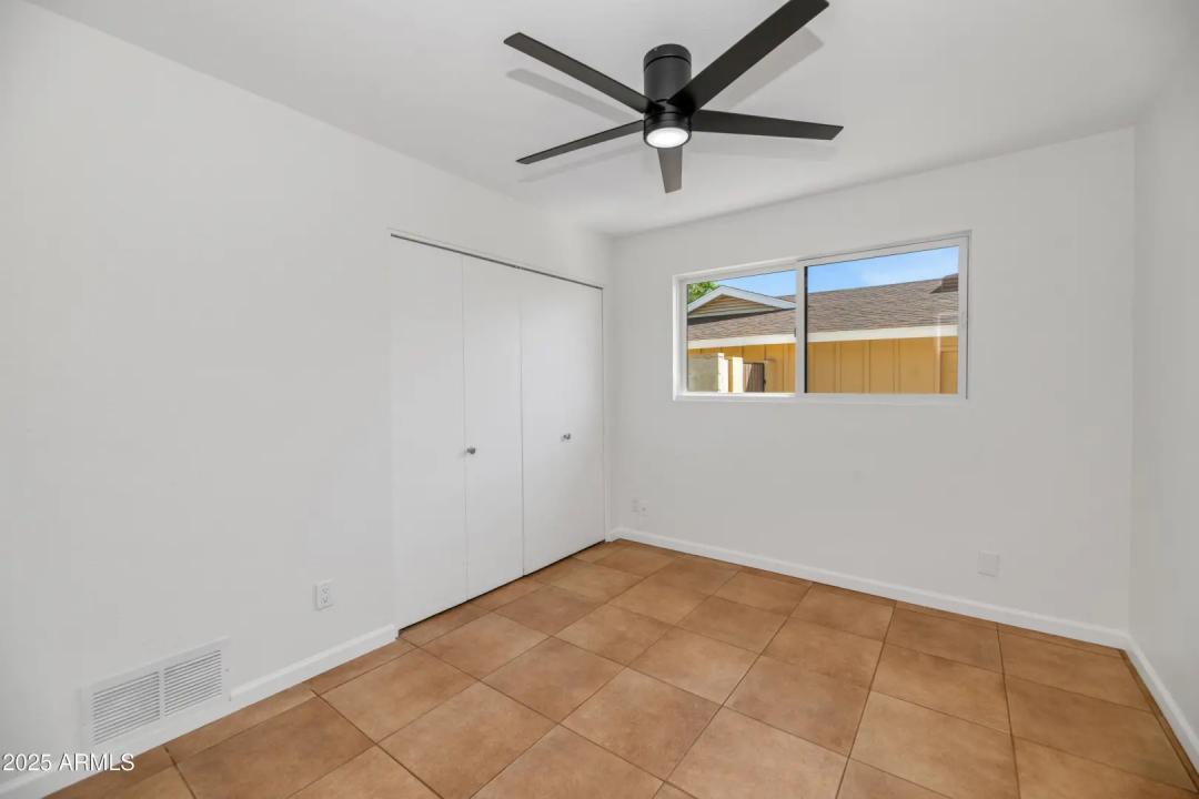 Real Estate Picture 15