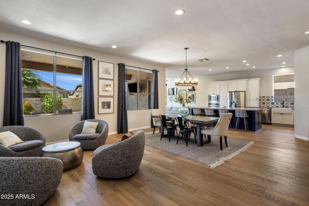 Real Estate Picture 7