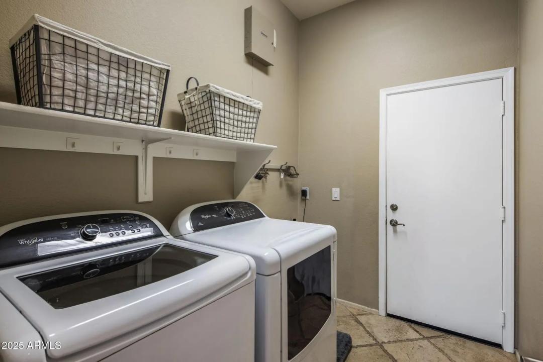 Real Estate Picture 22