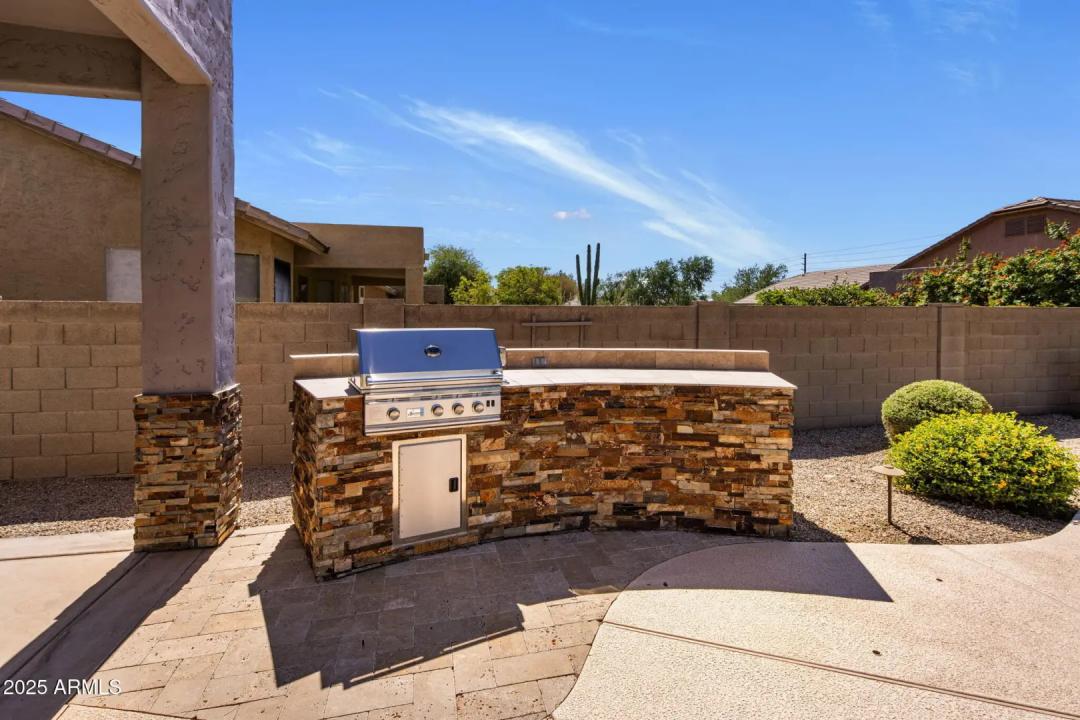 Real Estate Picture 27