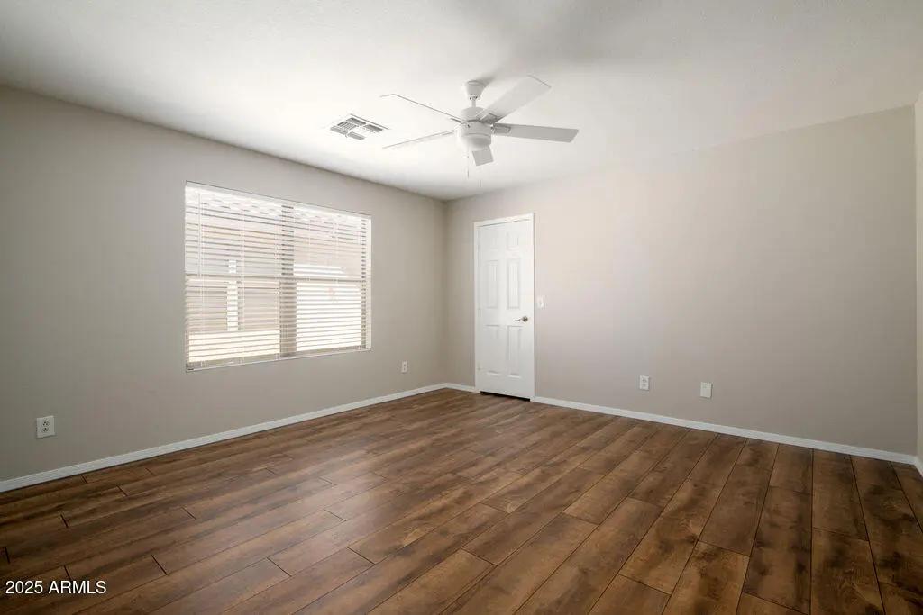 Real Estate Picture 6