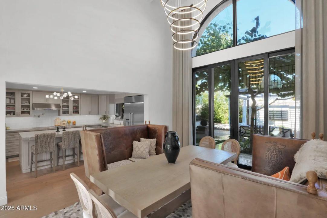 Real Estate Picture 5