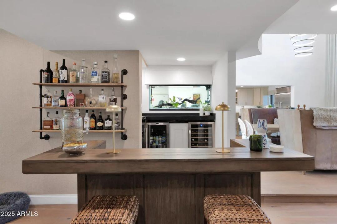 Real Estate Picture 12