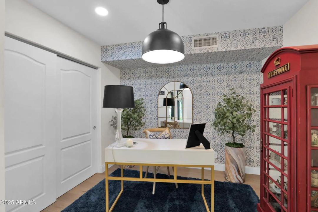 Real Estate Picture 25