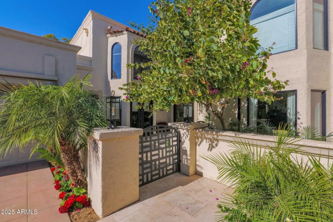 Real Estate Picture 3