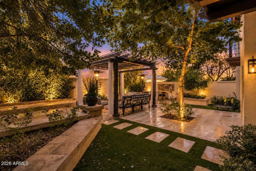Real Estate Picture 2