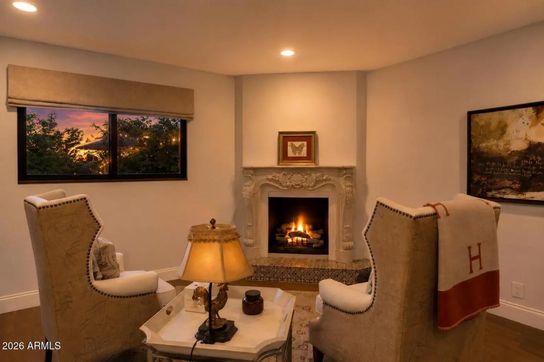 Real Estate Picture 9