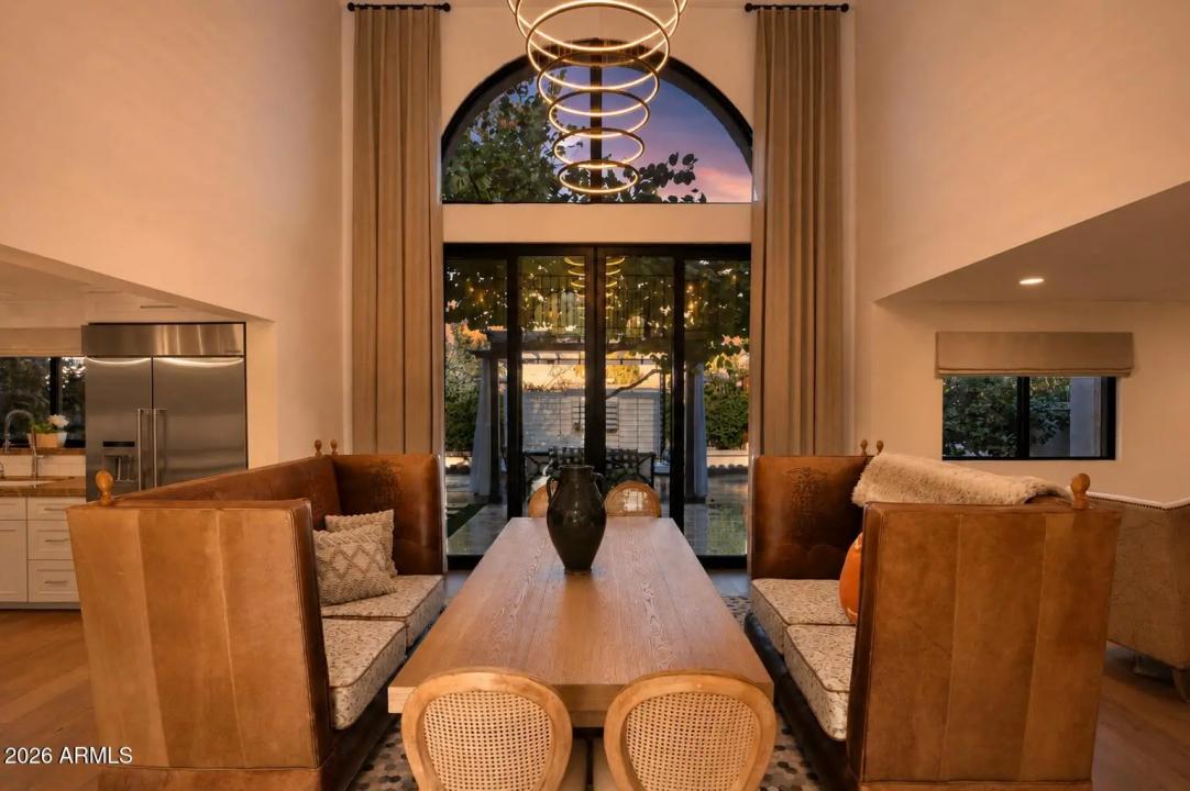 Real Estate Picture 10