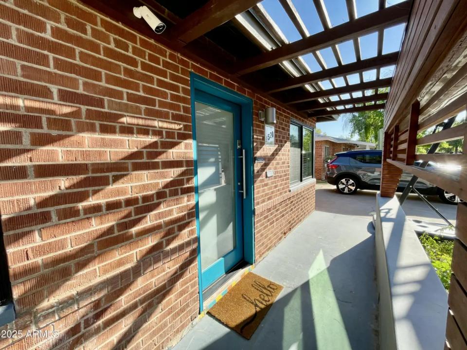 Real Estate Picture 5