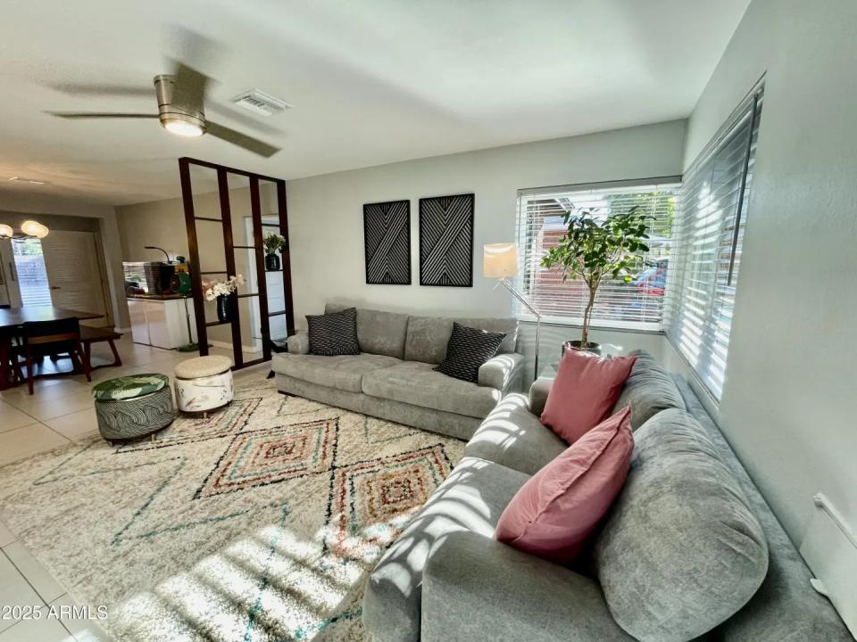 Real Estate Picture 7