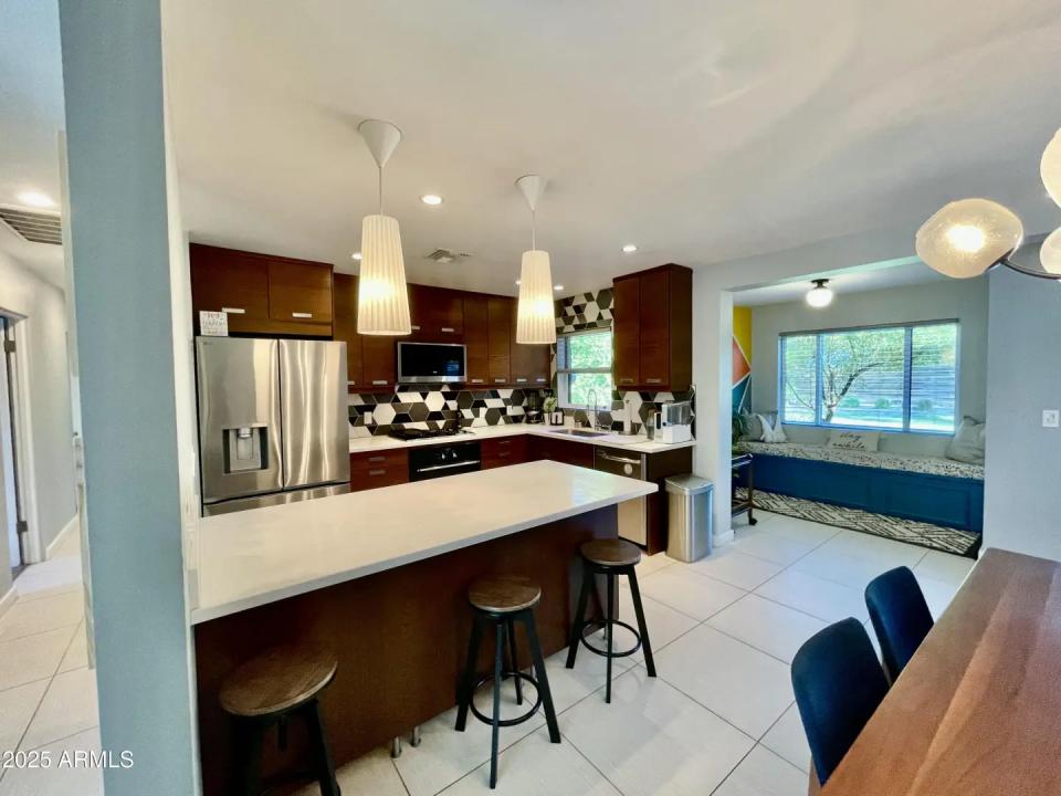 Real Estate Picture 19