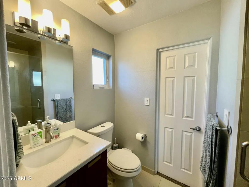 Real Estate Picture 29