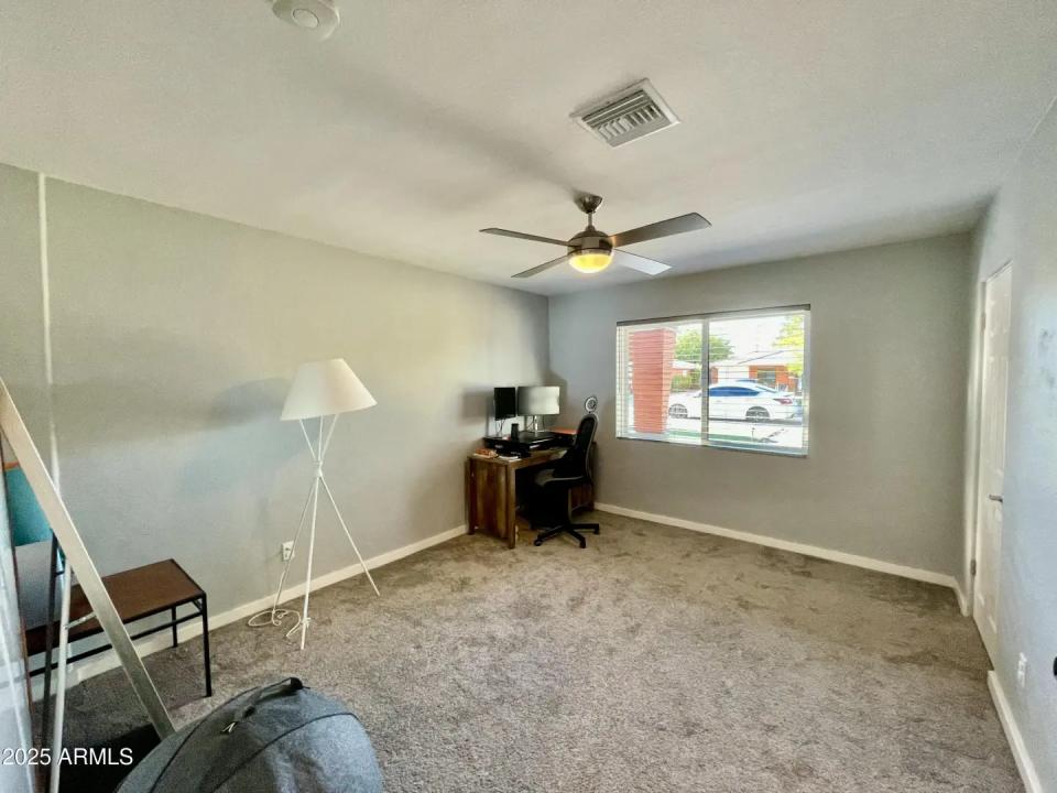 Real Estate Picture 33