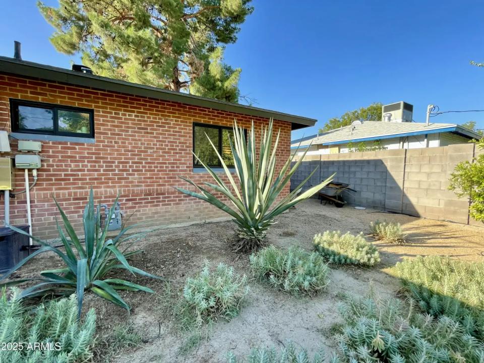 Real Estate Picture 42