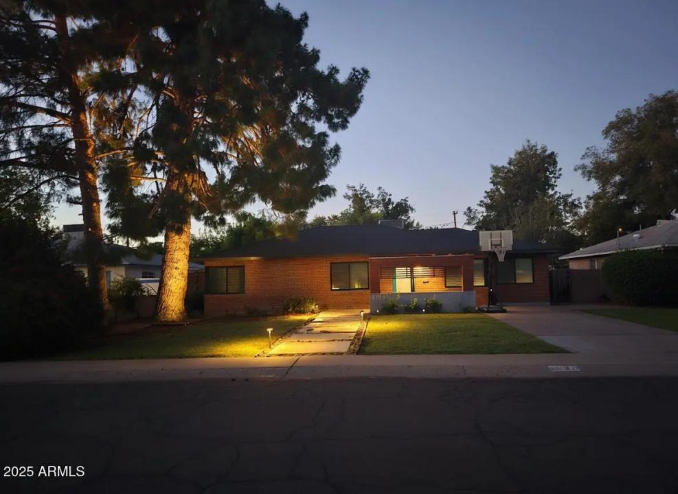 Real Estate Picture 2