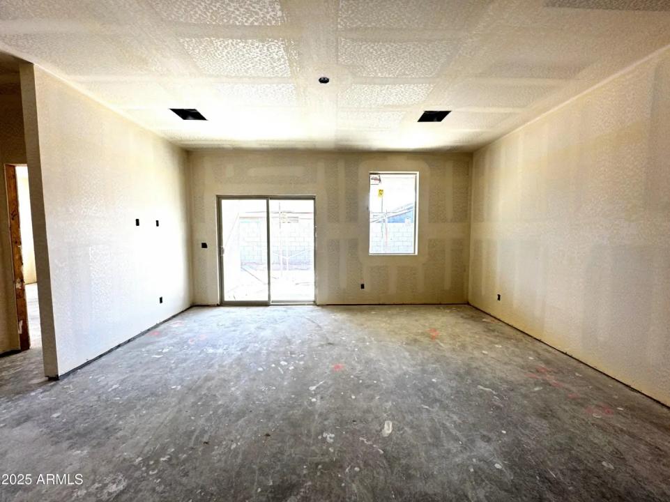 Real Estate Picture 9