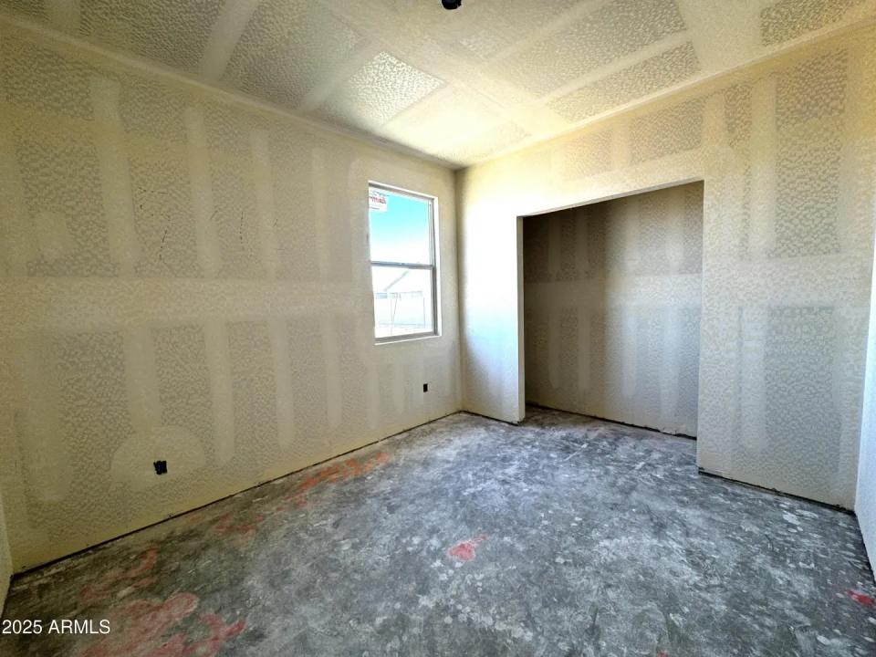 Real Estate Picture 15