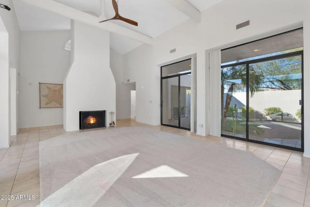 Real Estate Picture 6