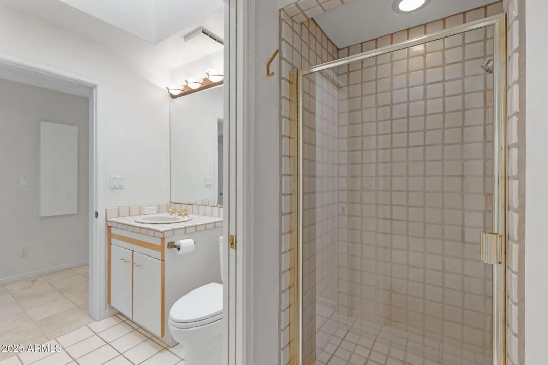 Real Estate Picture 23