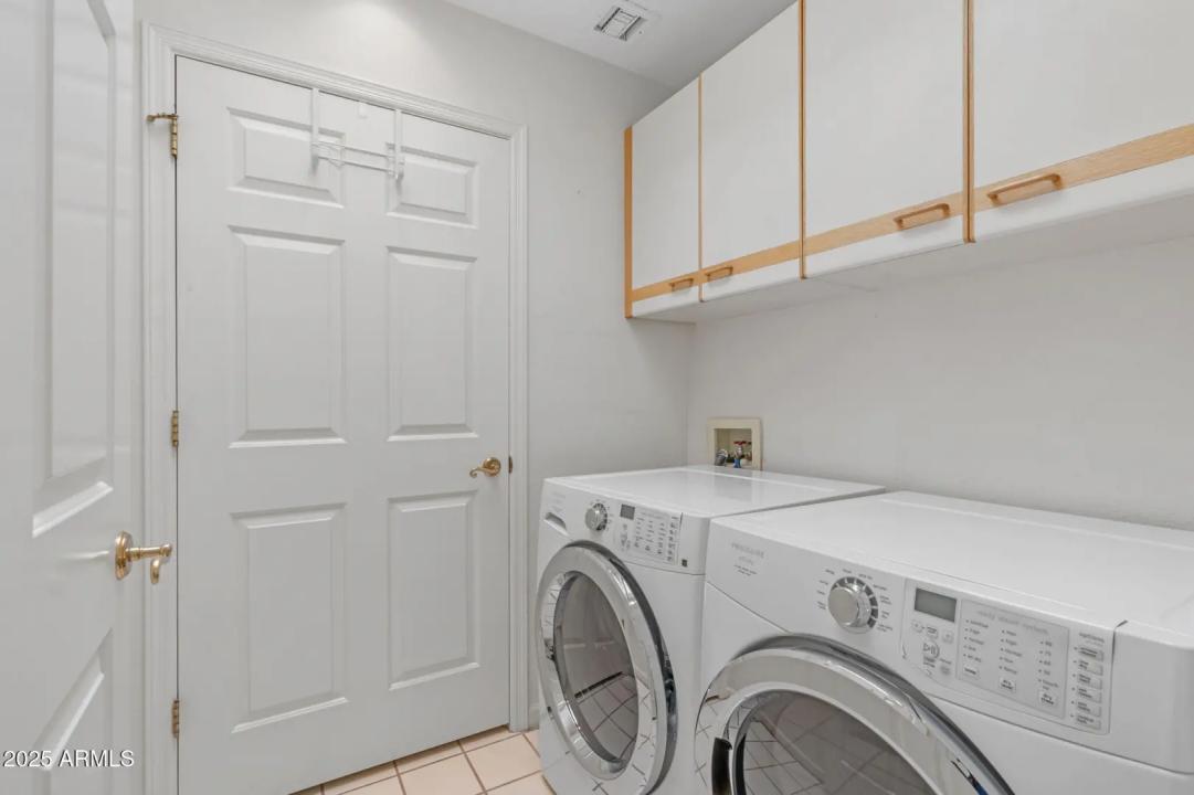 Real Estate Picture 24