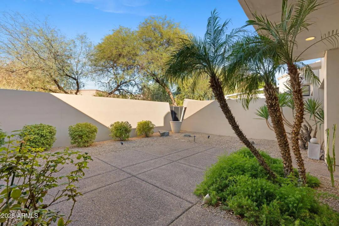 Real Estate Picture 27