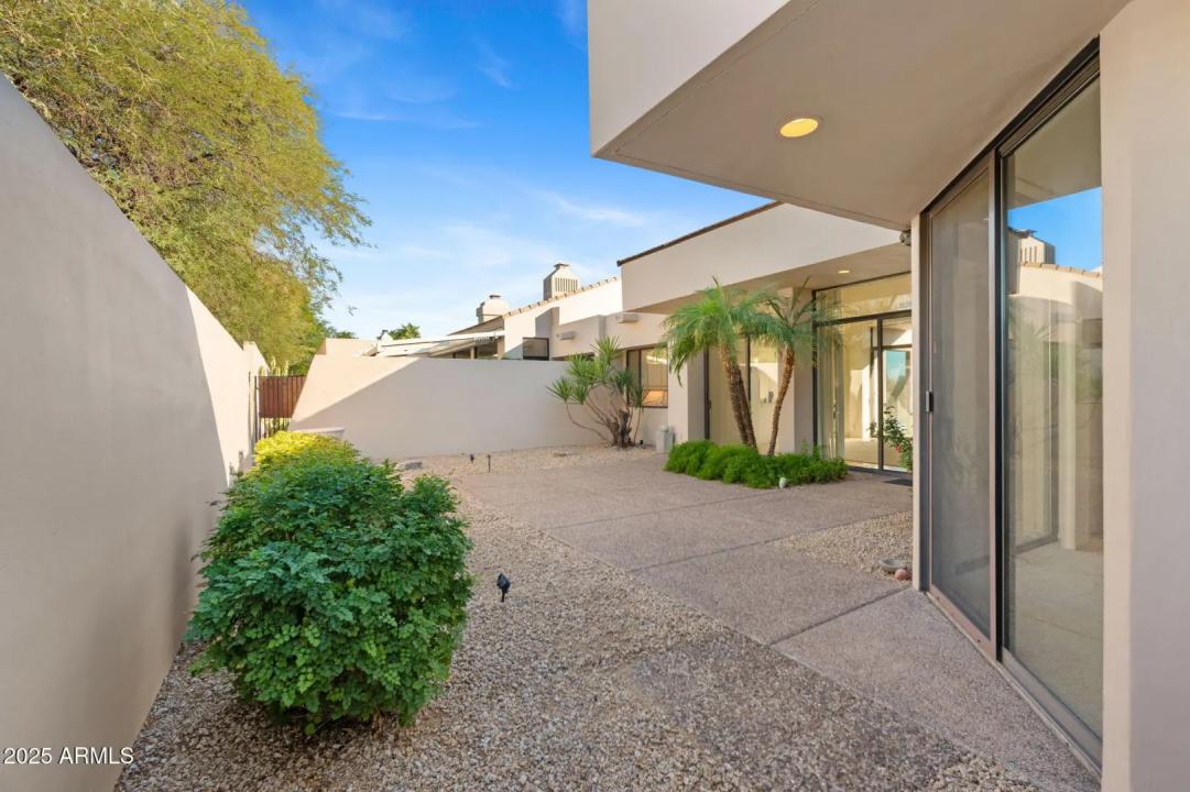 Real Estate Picture 28