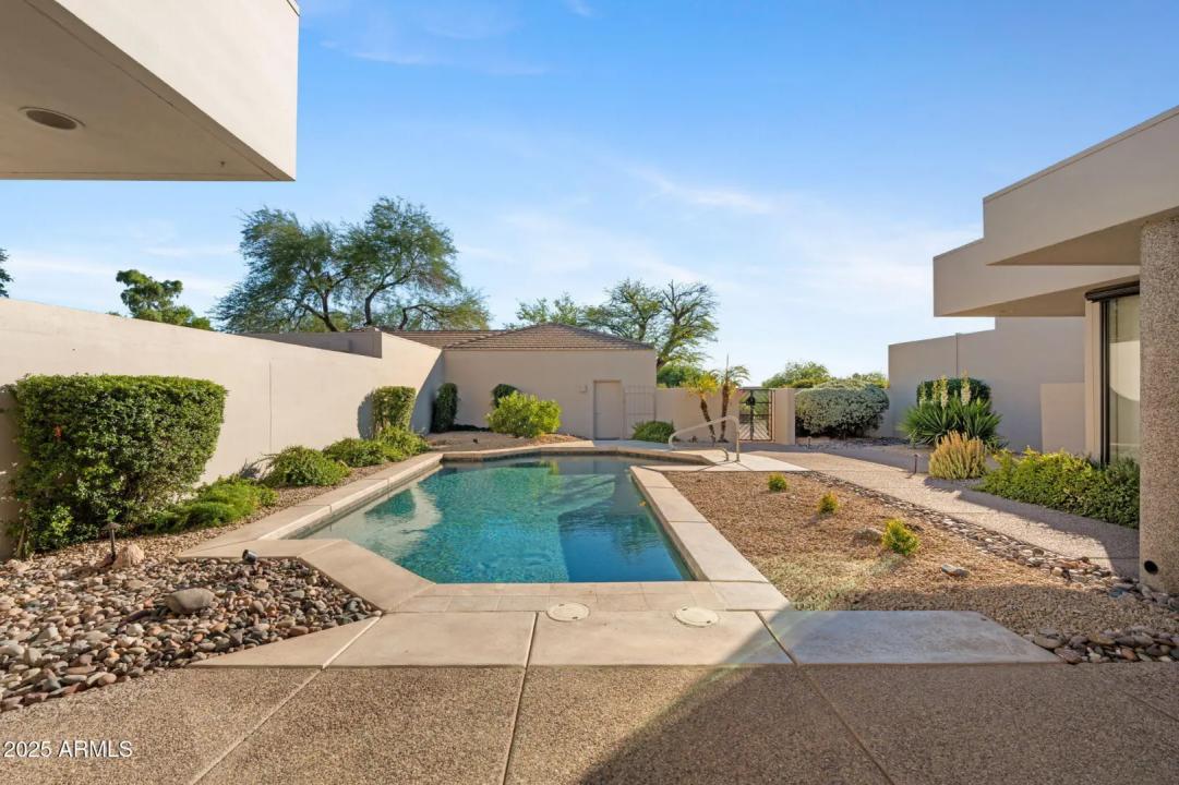 Real Estate Picture 29