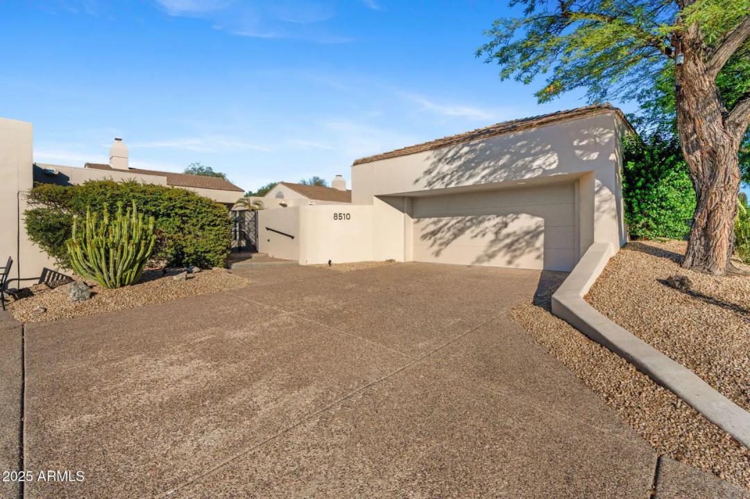 Real Estate Picture 32