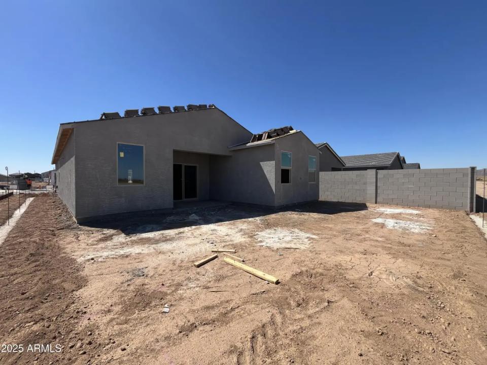 Real Estate Picture 16